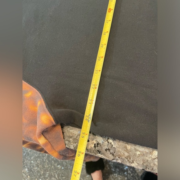 Vintage Y2K 2009 Nike Sweatshirt Unisex Large Crewneck Center Check Black Lava - Picture 11 of 13